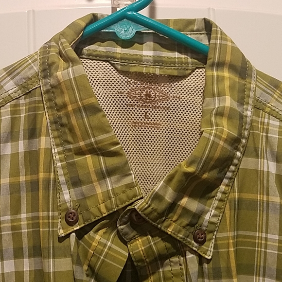 G.H. Bass & Co Button Up Shirt - Picture 2 of 3